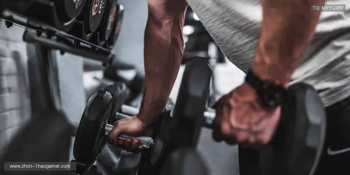 📱实时弹幕，全球球迷在线狂欢！💬